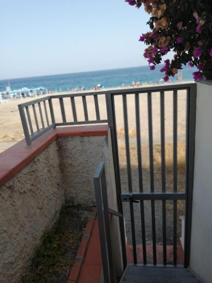 Ferienwohnung Recanati Taormina Beach Giardini-Naxos Exterior foto